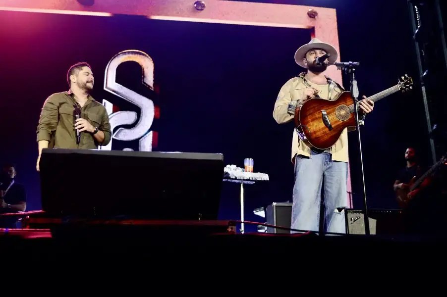 Show comemorativo de Jorge e Mateus reúne famosos em São Paulo; veja fotos