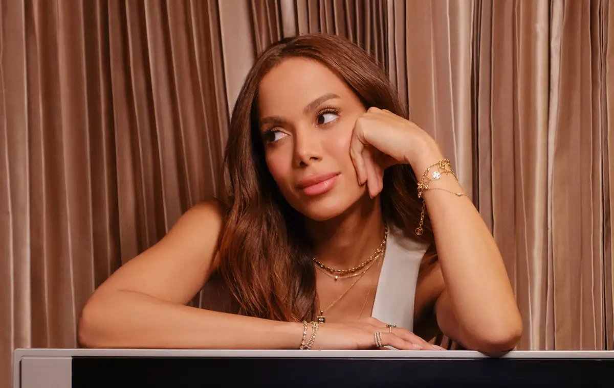 Hoje em dia, os maiores sucessos da Anitta são em espanhol