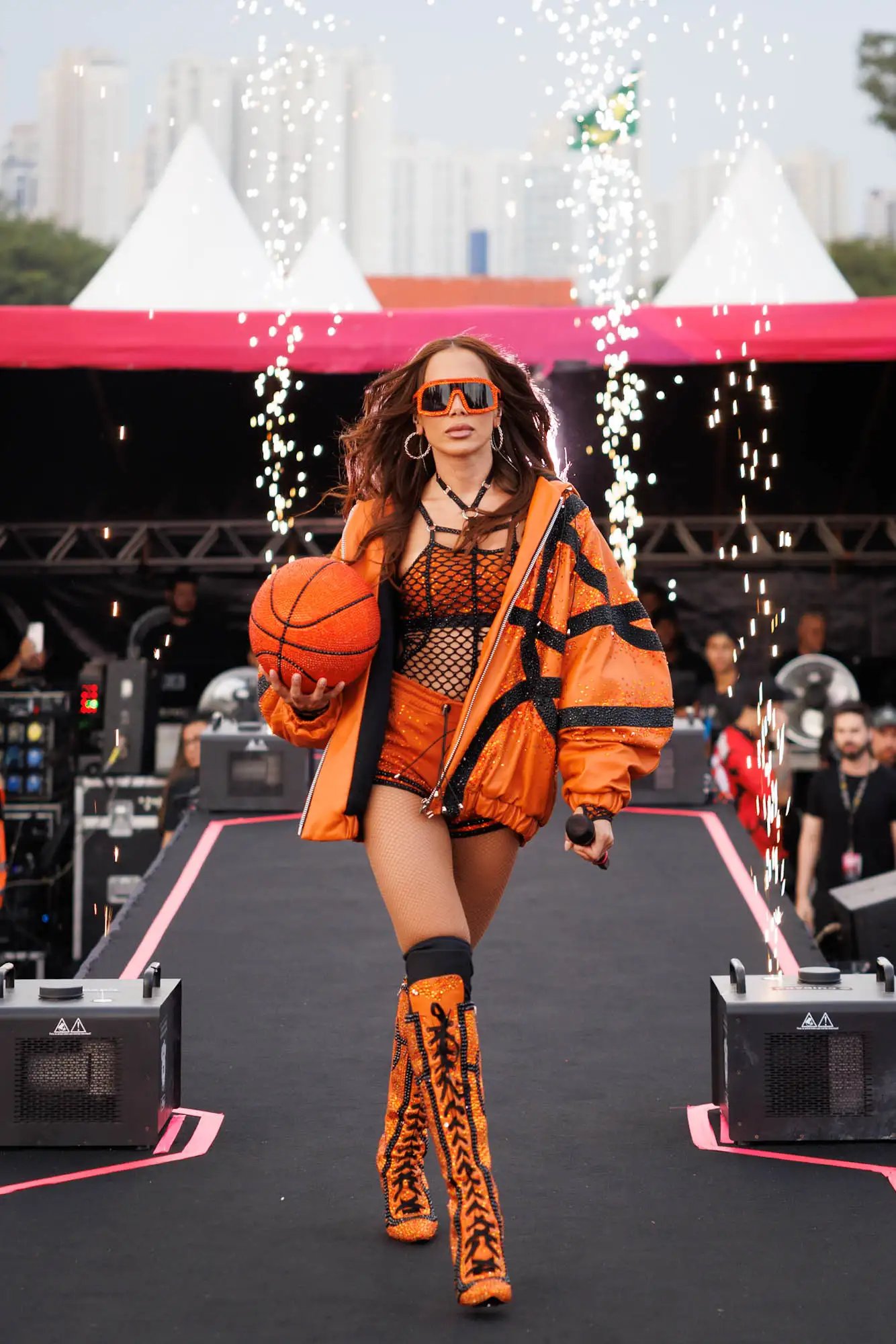 Alguém substituirá Anitta no Festival Coachella?