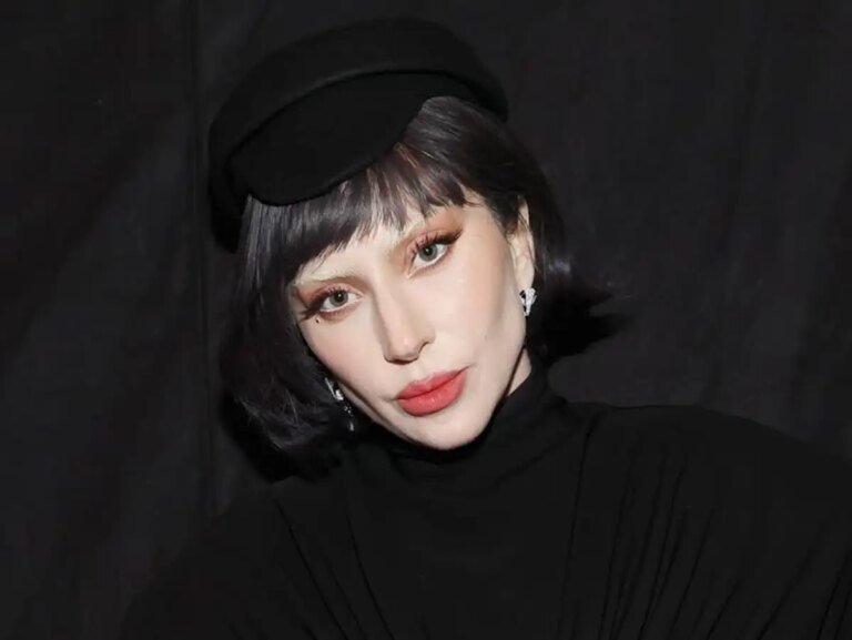 Jenna Ortega fala sobre trabalhar com Lady Gaga em "Wandinha": "Alguém que sempre foi ousada"