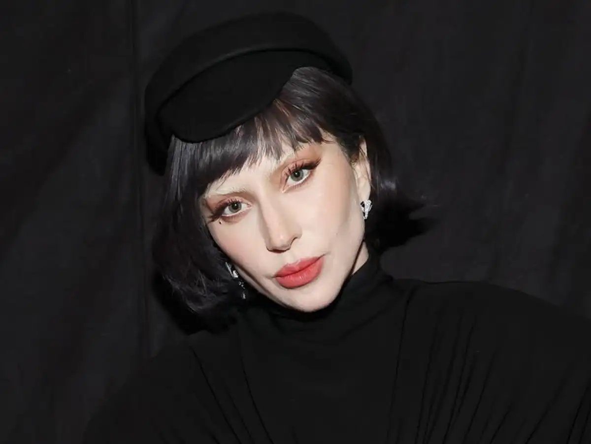 Jenna Ortega fala sobre trabalhar com Lady Gaga em "Wandinha": "Alguém que sempre foi ousada"
