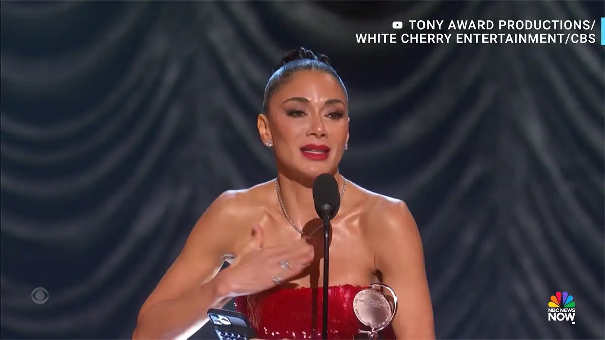 Nicole Scherzinger encontra seu lugar na Broadway e leva o Tony